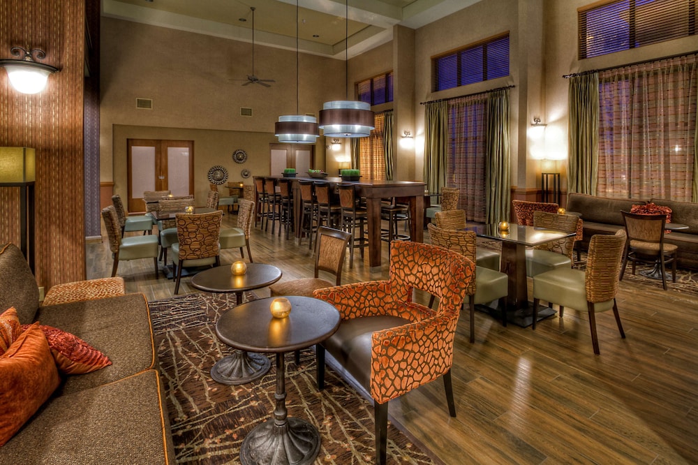 hampton inn and suites kalamazoo oshtemo