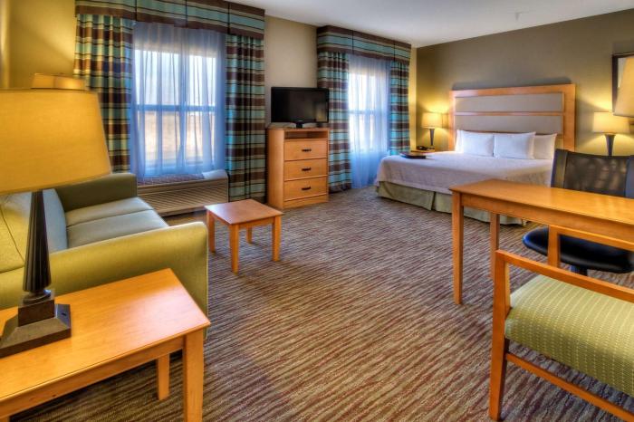 hampton inn and suites kalamazoo oshtemo