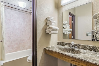 rodeway inn st joseph