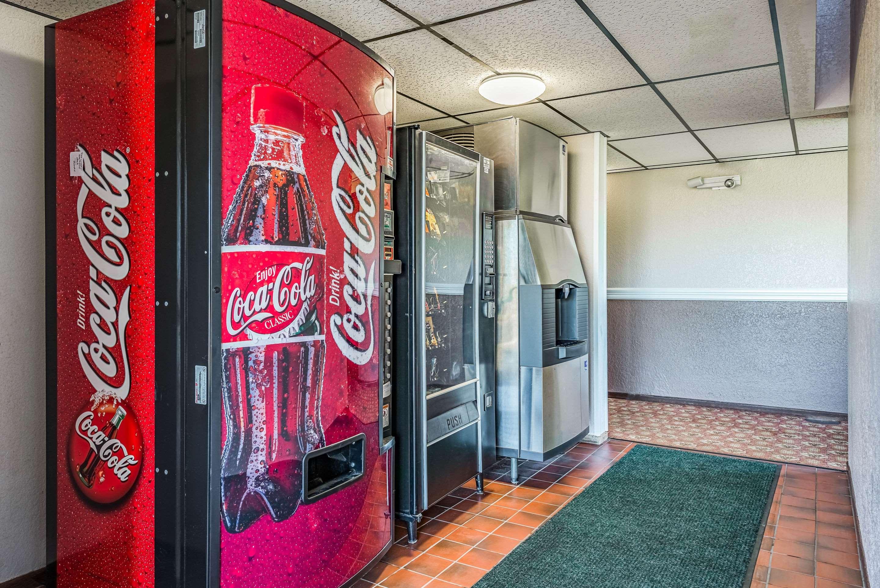 rodeway inn st joseph