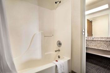 travelodge by wyndham cheyenne