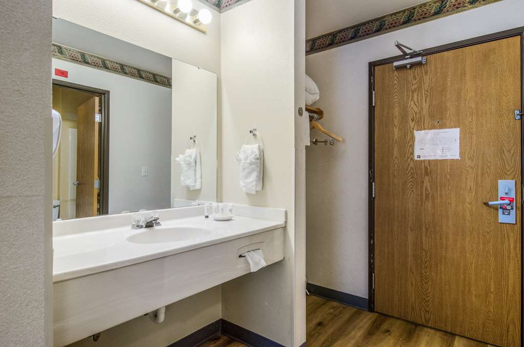 quality inn port orchard