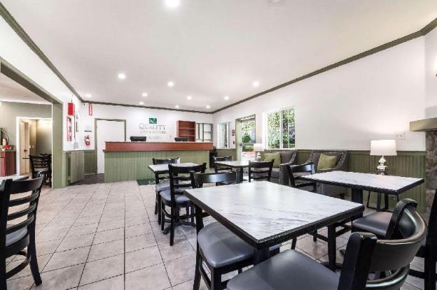 quality inn and suites bainbridge island