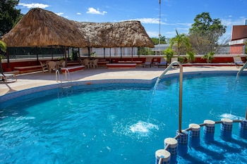 holiday inn merida by ihg