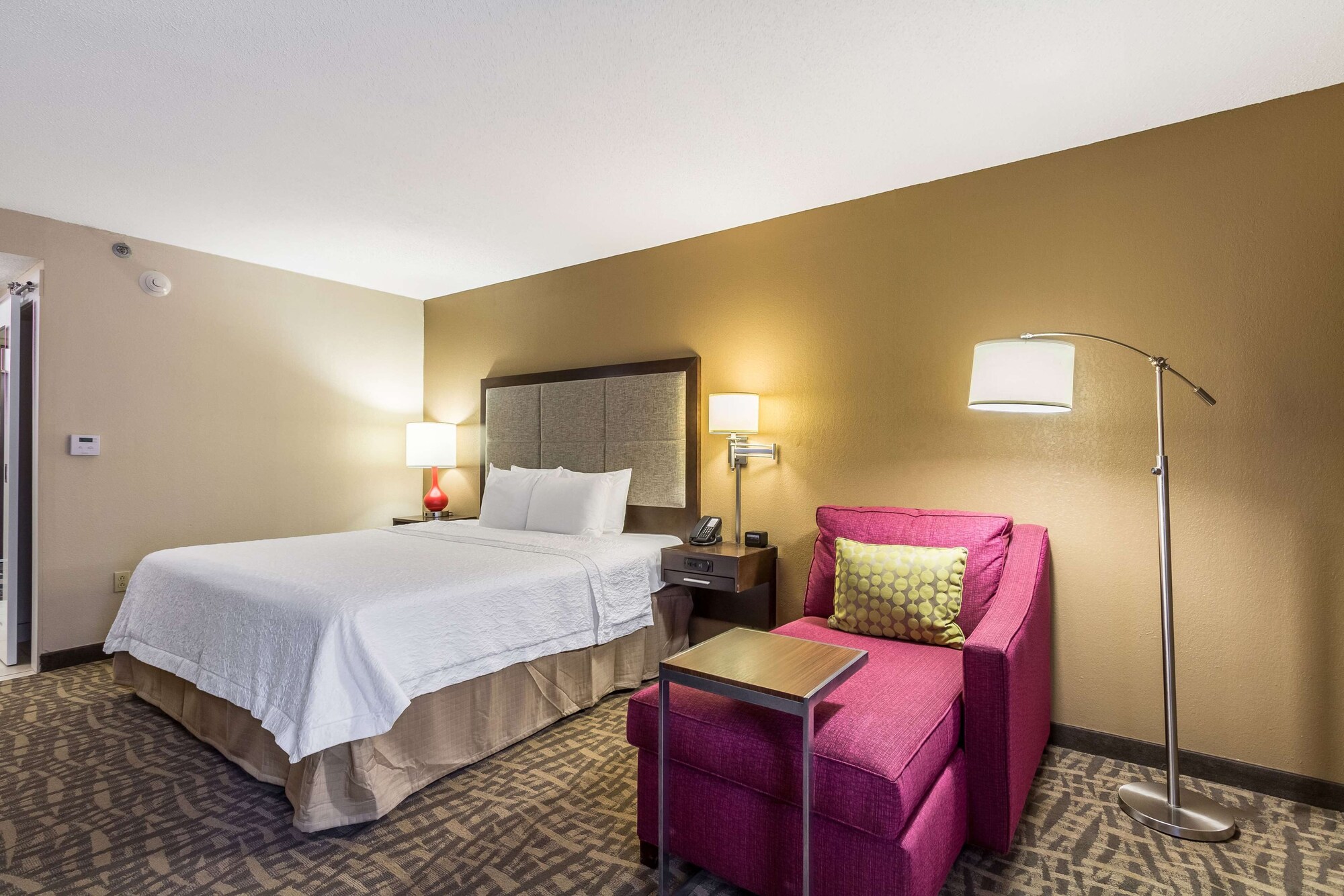 hampton inn jackson pearl international airport