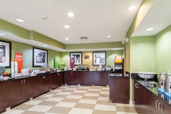 hampton inn jackson pearl international airport
