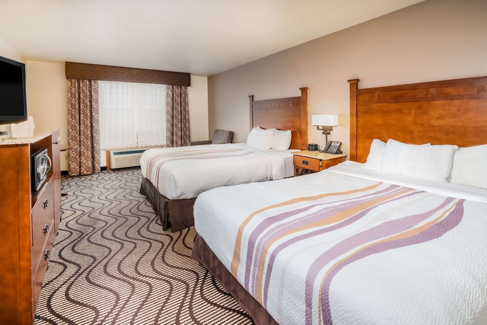 best western plus riverfront hotel and suites