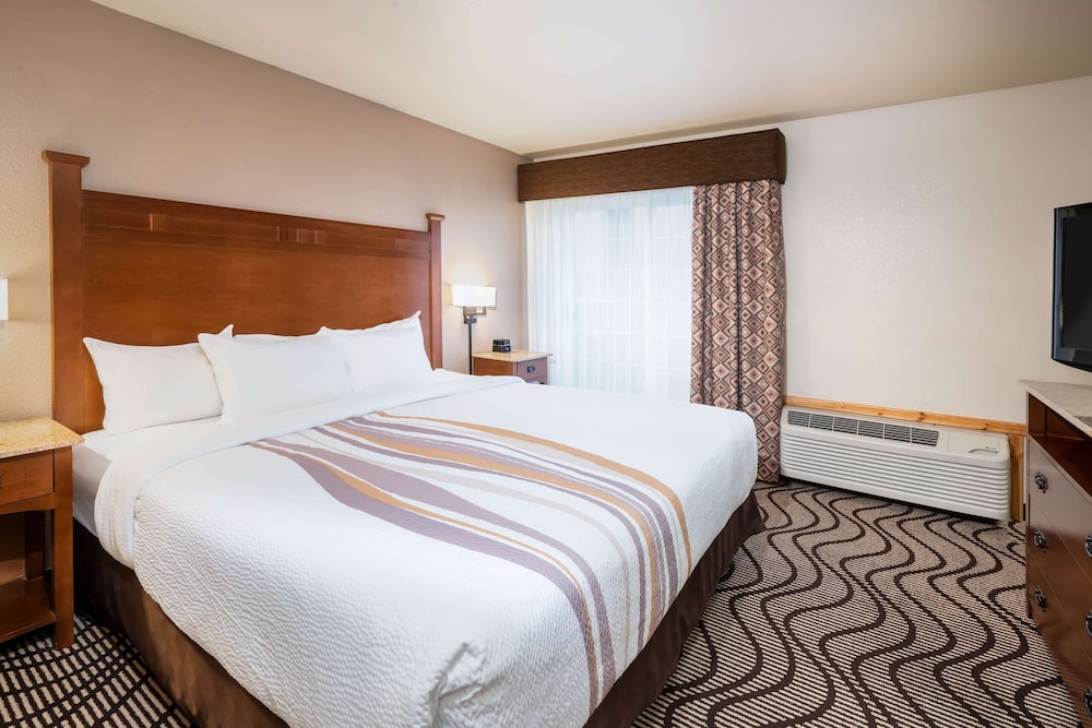 best western plus riverfront hotel and suites