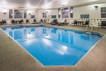 Best Western Plus Riverfront Hotel & Suites,Great Falls>>Cascade,3 star