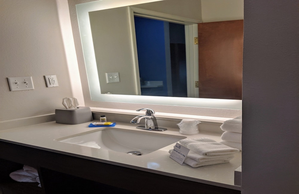 holiday inn express winchester south stephens city by ihg