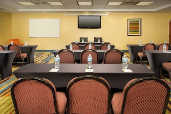 fairfield inn and suites by marriott waco north