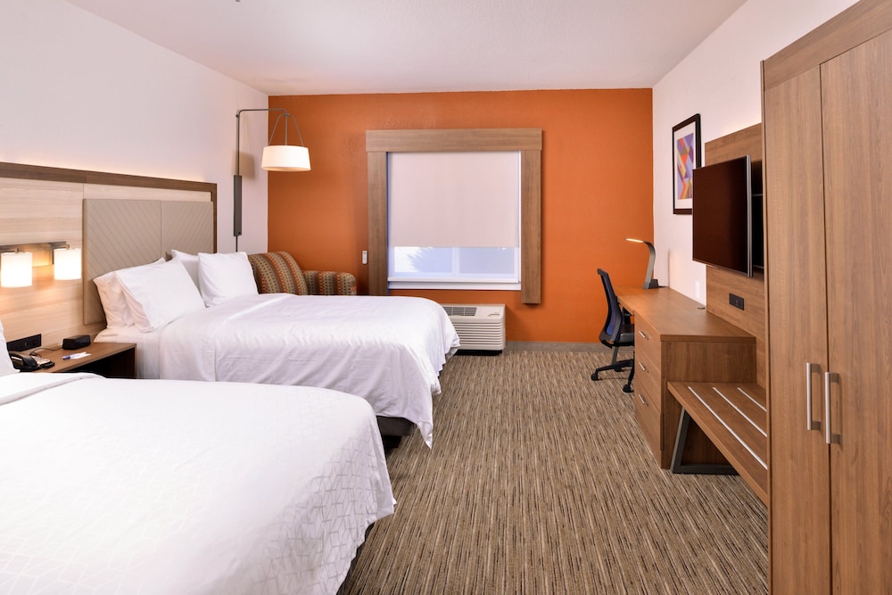 holiday inn express and suites arcata eureka airport area