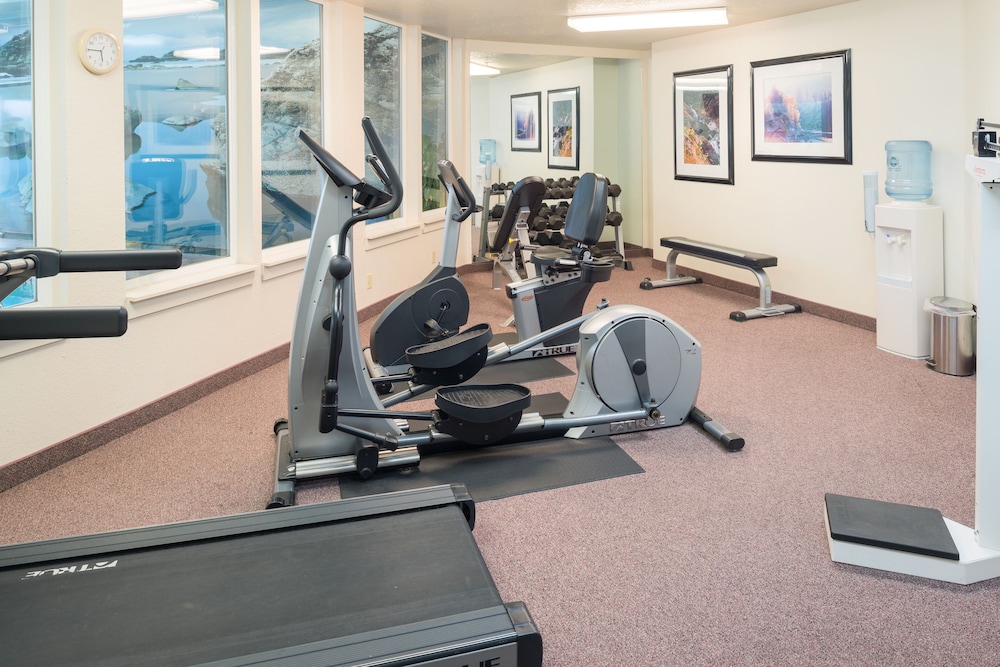 holiday inn express and suites arcata eureka airport area