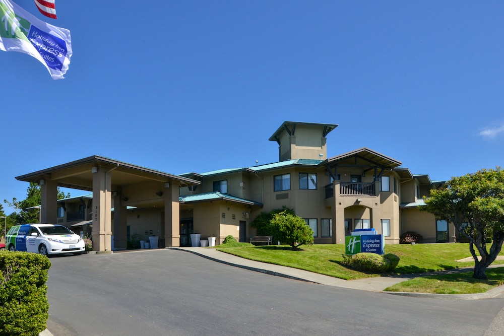 holiday inn express and suites arcata eureka airport area