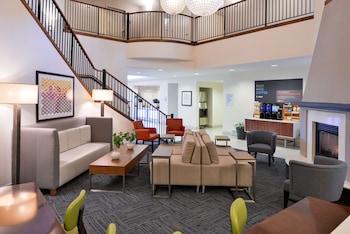 Holiday Inn Express & Suites Arcata/Eureka-Airport Area,Eureka>>Arcata,3 star