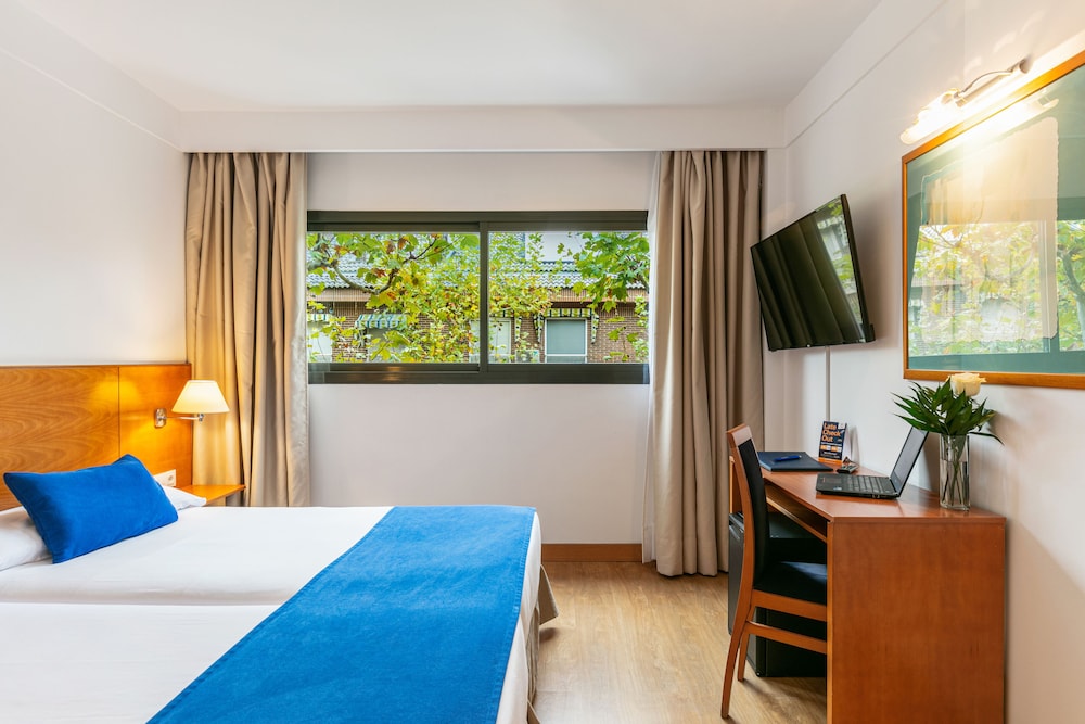 globales de los reyes hotel