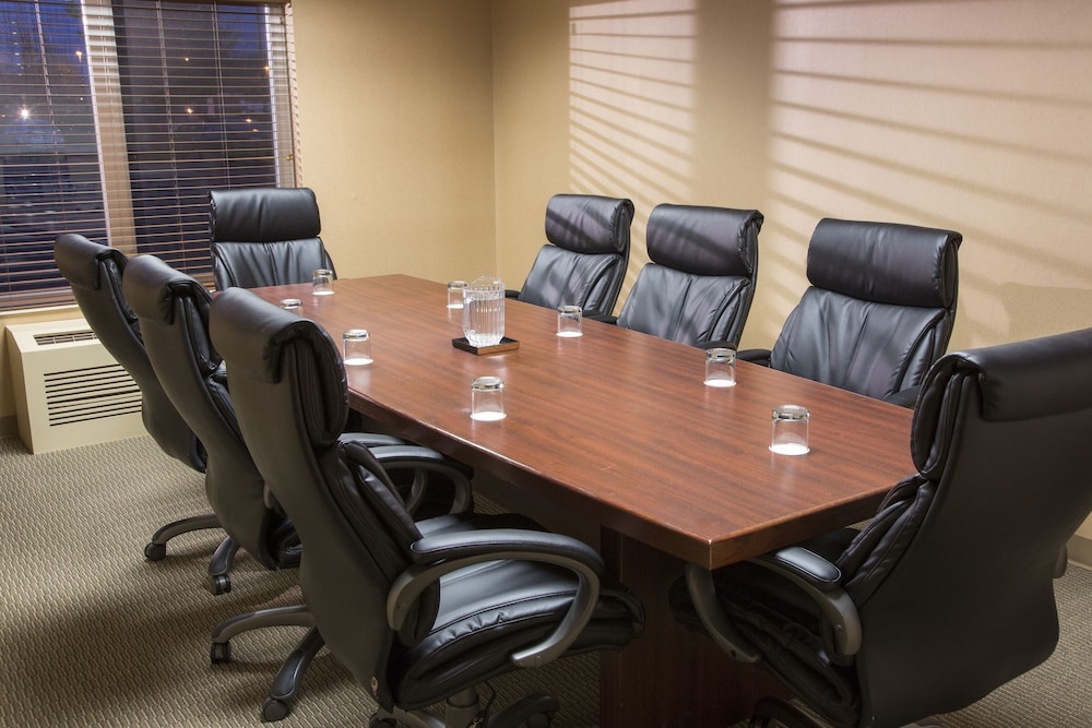 phoenix inn suites albany