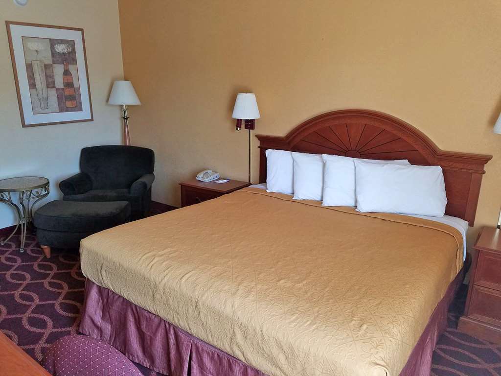 americas best value inn evansville