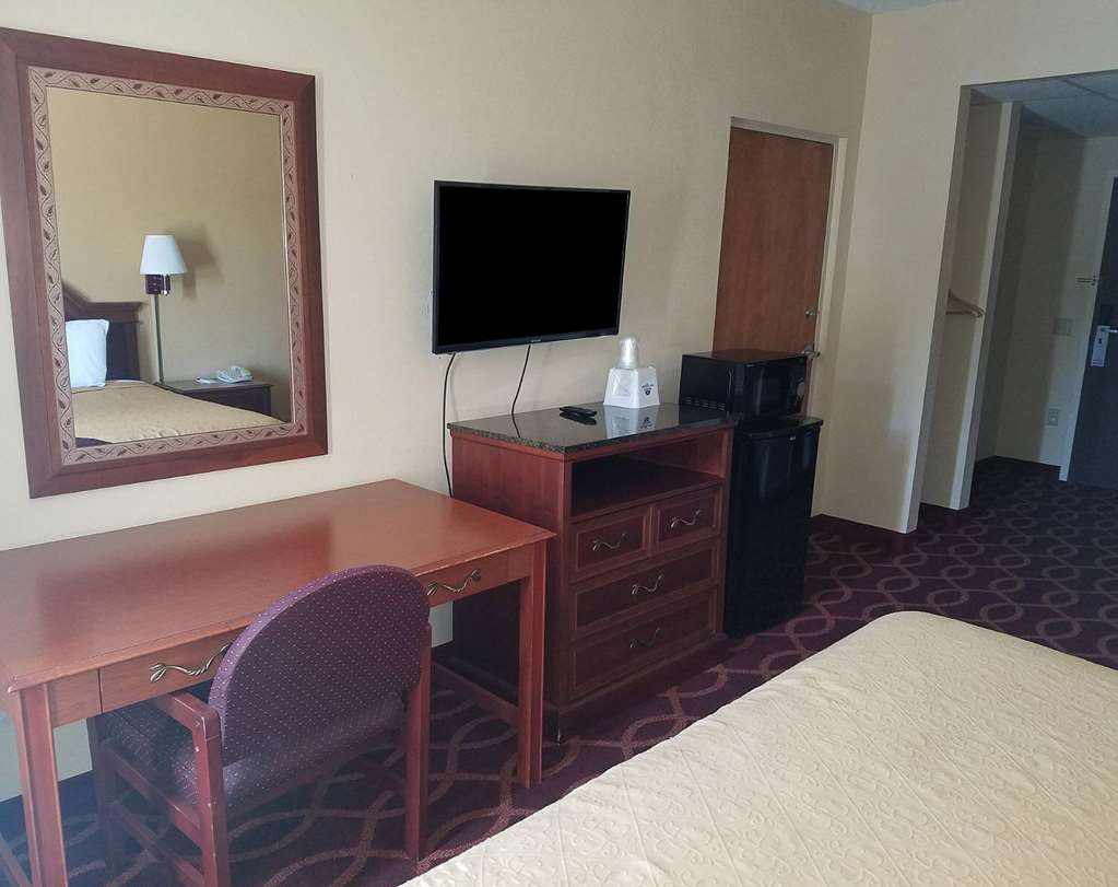 americas best value inn evansville