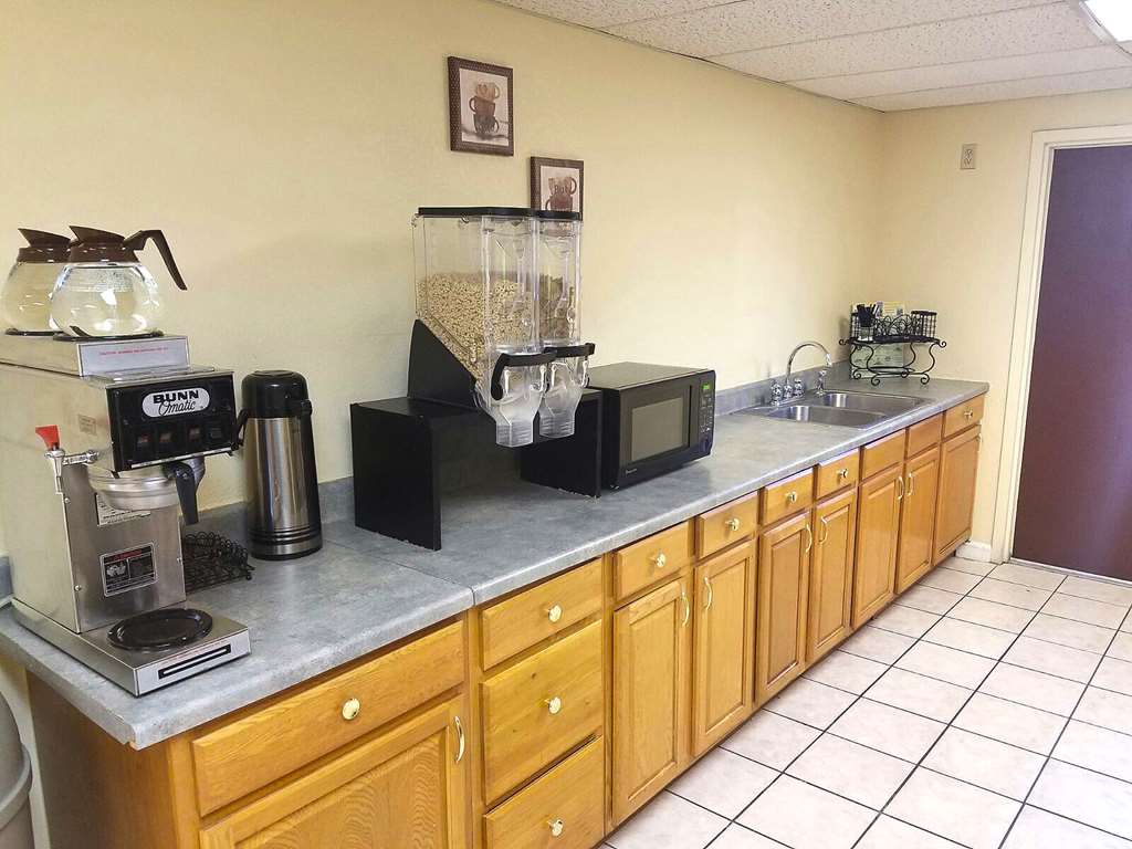 americas best value inn evansville