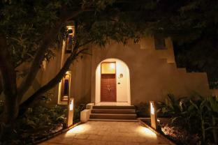 the lions land resort