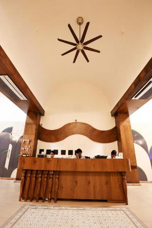 the lions land resort