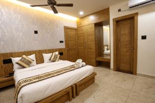 the lions land resort