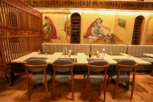 the lions land resort