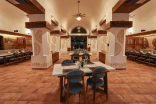 the lions land resort