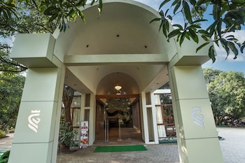 the lions land resort