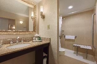 hilton fort wayne at the grand wayne convention center