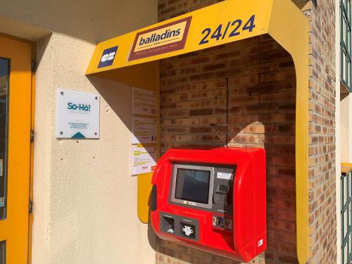 initial by balladins tours sud