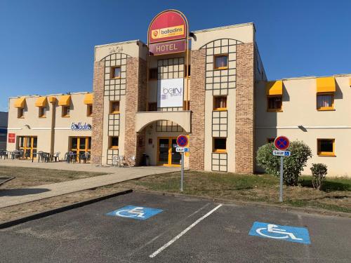 initial by balladins tours sud