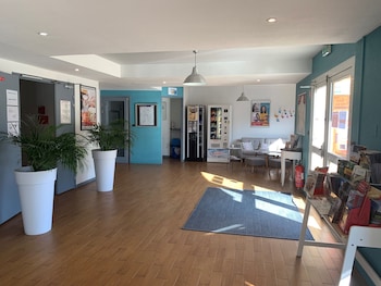 initial by balladins tours sud