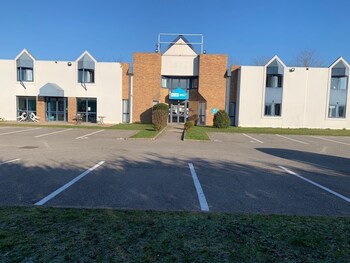 Kyriad Direct Dreux,Coulombs>>Chartres,2 star