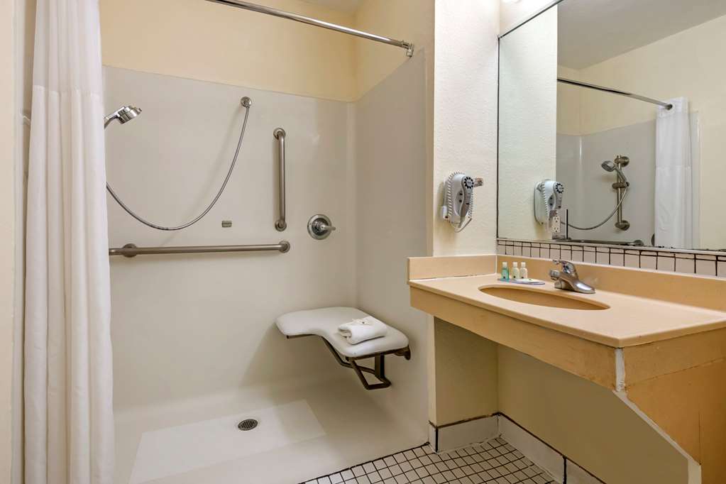 quality inn zephyrhills dade city
