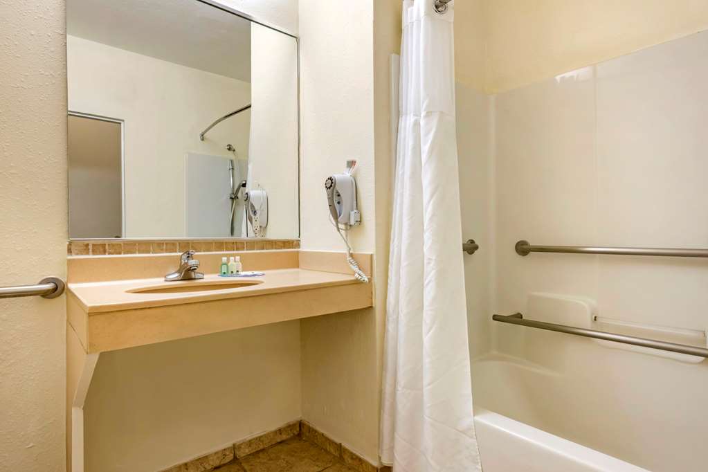 quality inn zephyrhills dade city