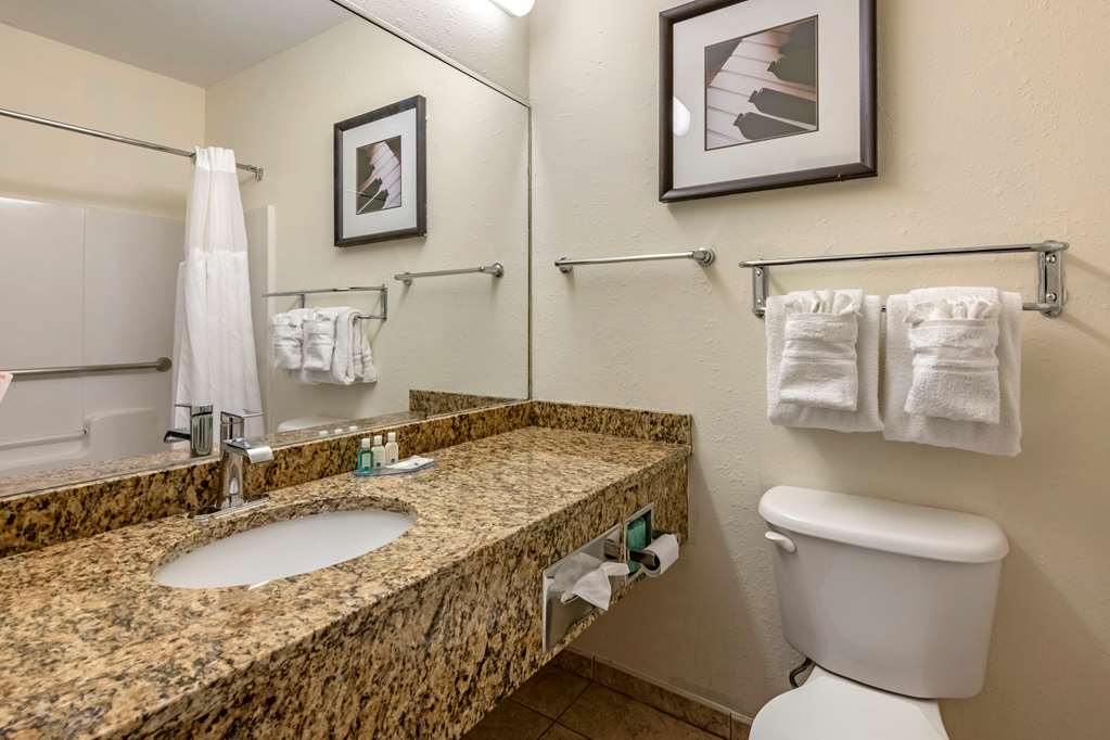 quality inn zephyrhills dade city