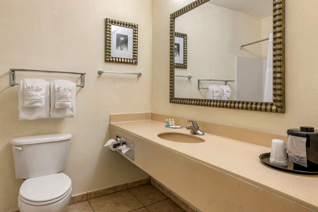 quality inn zephyrhills dade city