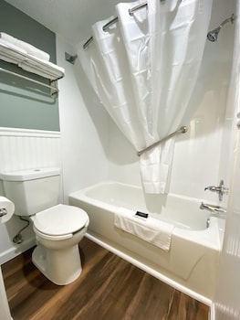 roadstar hotel zephyrhills