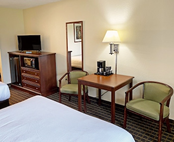 roadstar hotel zephyrhills