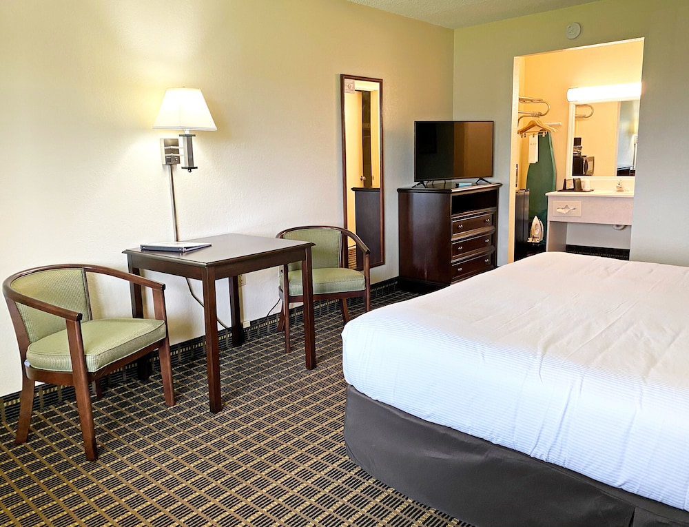 roadstar hotel zephyrhills