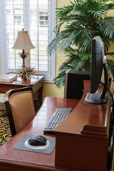 roadstar hotel zephyrhills