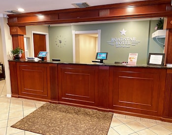 roadstar hotel zephyrhills