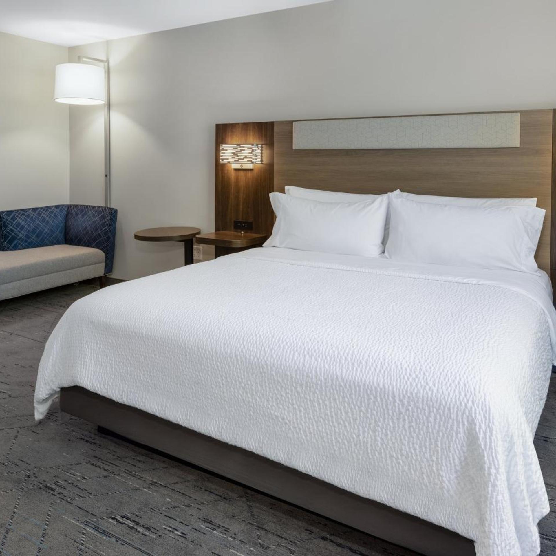 holiday inn express and suites vineland millville by ihg