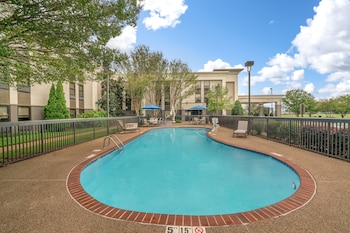 hampton inn madison huntsville airport