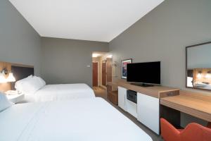 hampton inn madison huntsville airport