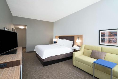 hampton inn madison huntsville airport