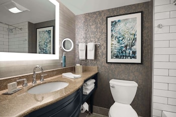 radisson hotel corning
