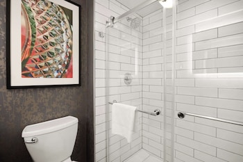 radisson hotel corning